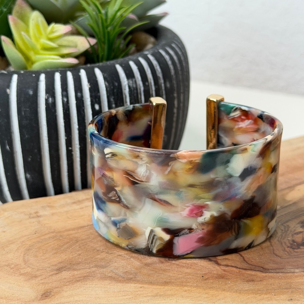 Unbranded Cuff Bracelet Womens Multicolor Confetti Resin Gold Accent Artsy OS